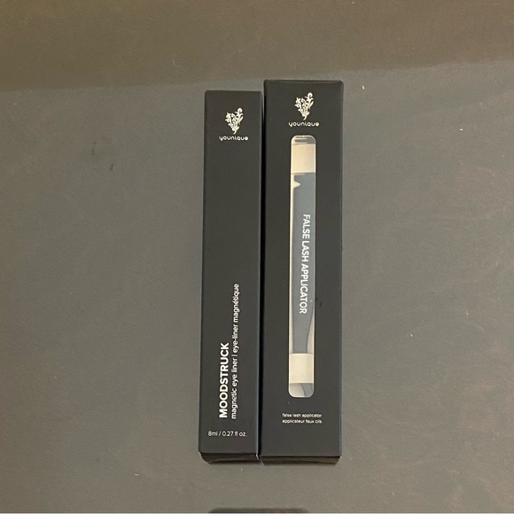 Younique Magnetic Lashes (2 sets) with magnetic liner and lash applicator - Picture 2 of 4